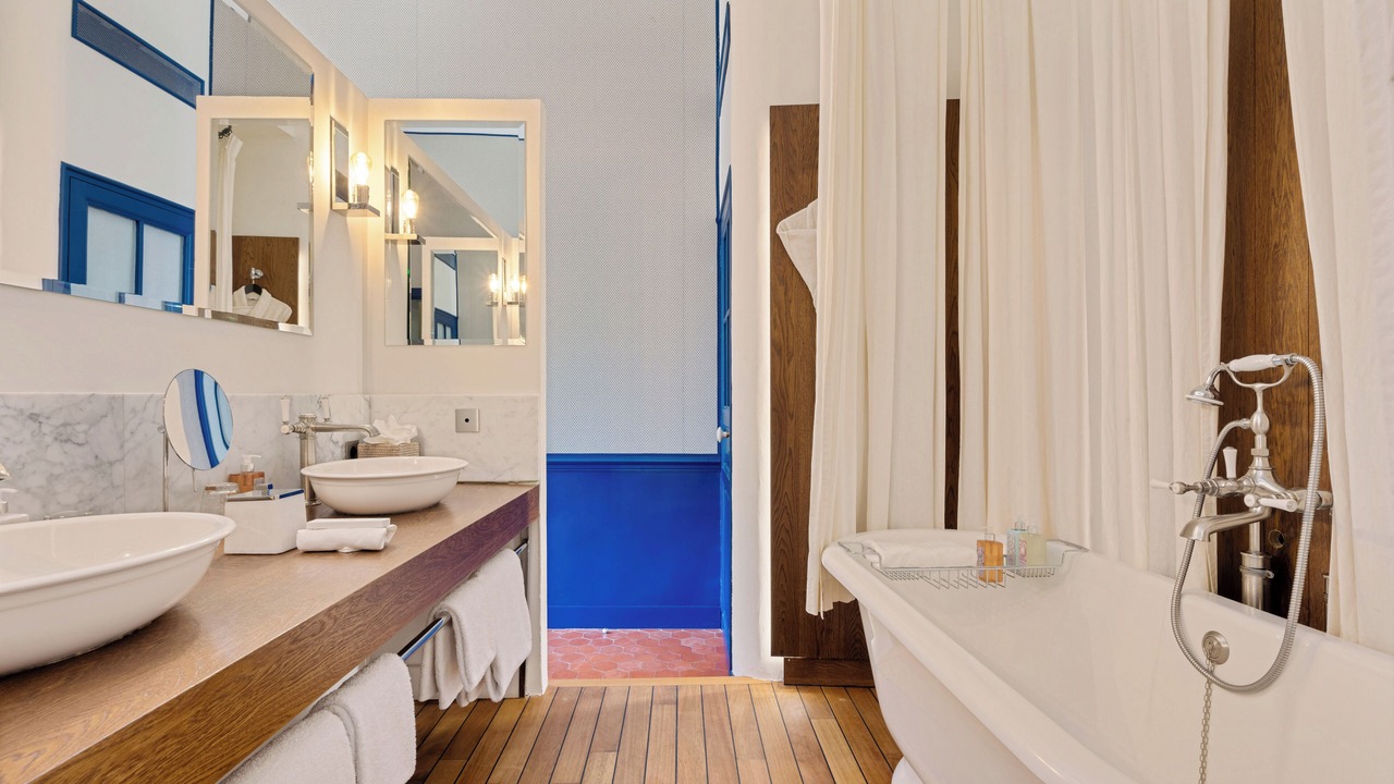 Photo of Bathroom in Le Puy-Sainte-Reparade