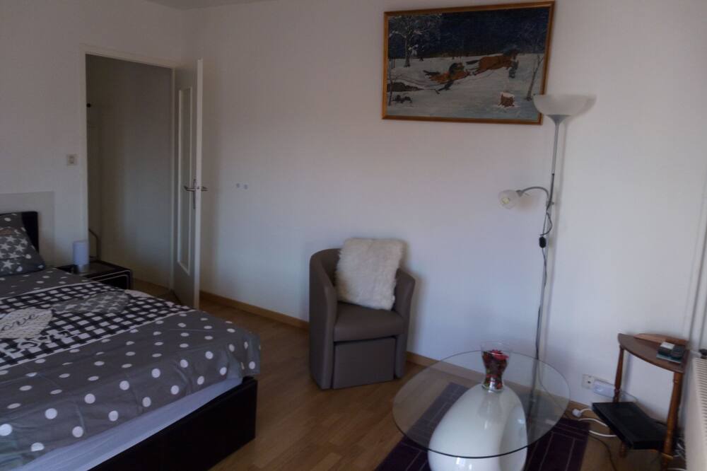 Photo of Bedroom in Ambilly