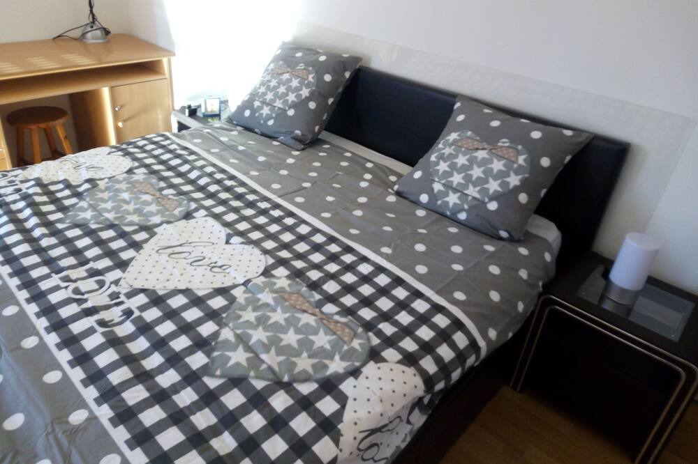 Photo of Bedroom in Ambilly