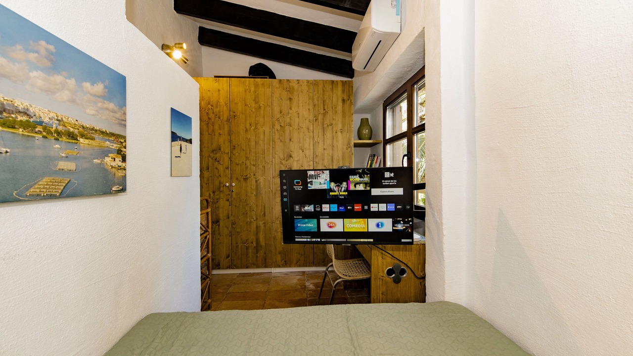 Photo of Bedroom in Mahon