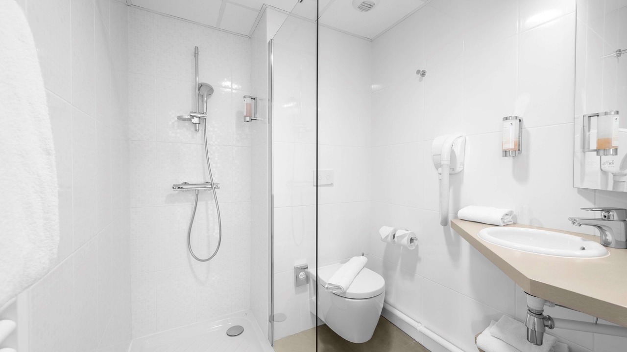 Photo of Bathroom in Meyzieu