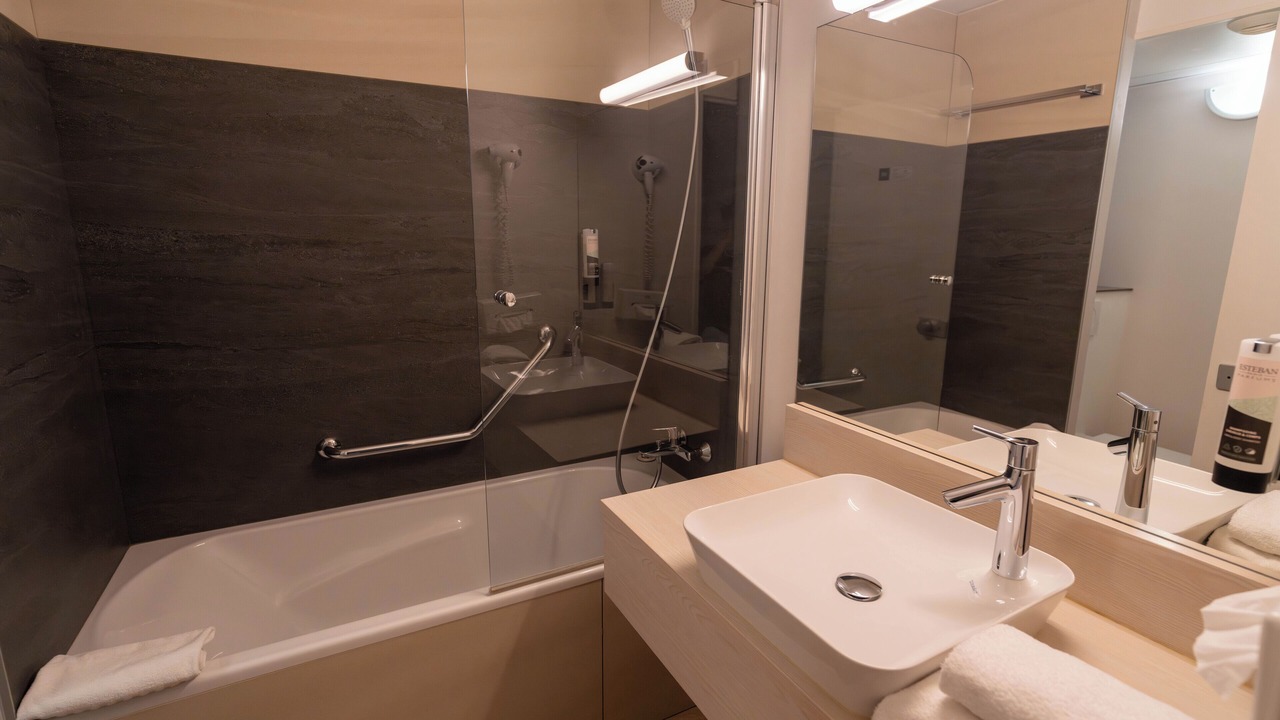Photo of Bathroom in Nantua