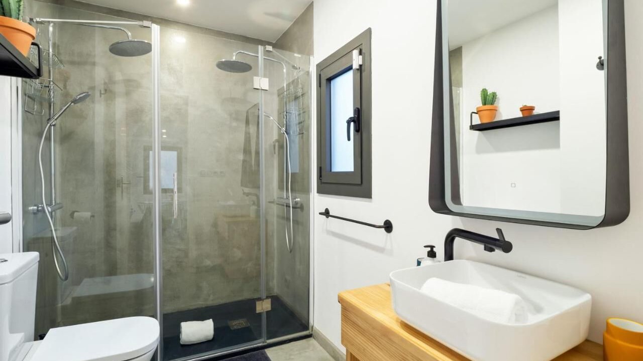 Photo of Bathroom in El Poble-sec