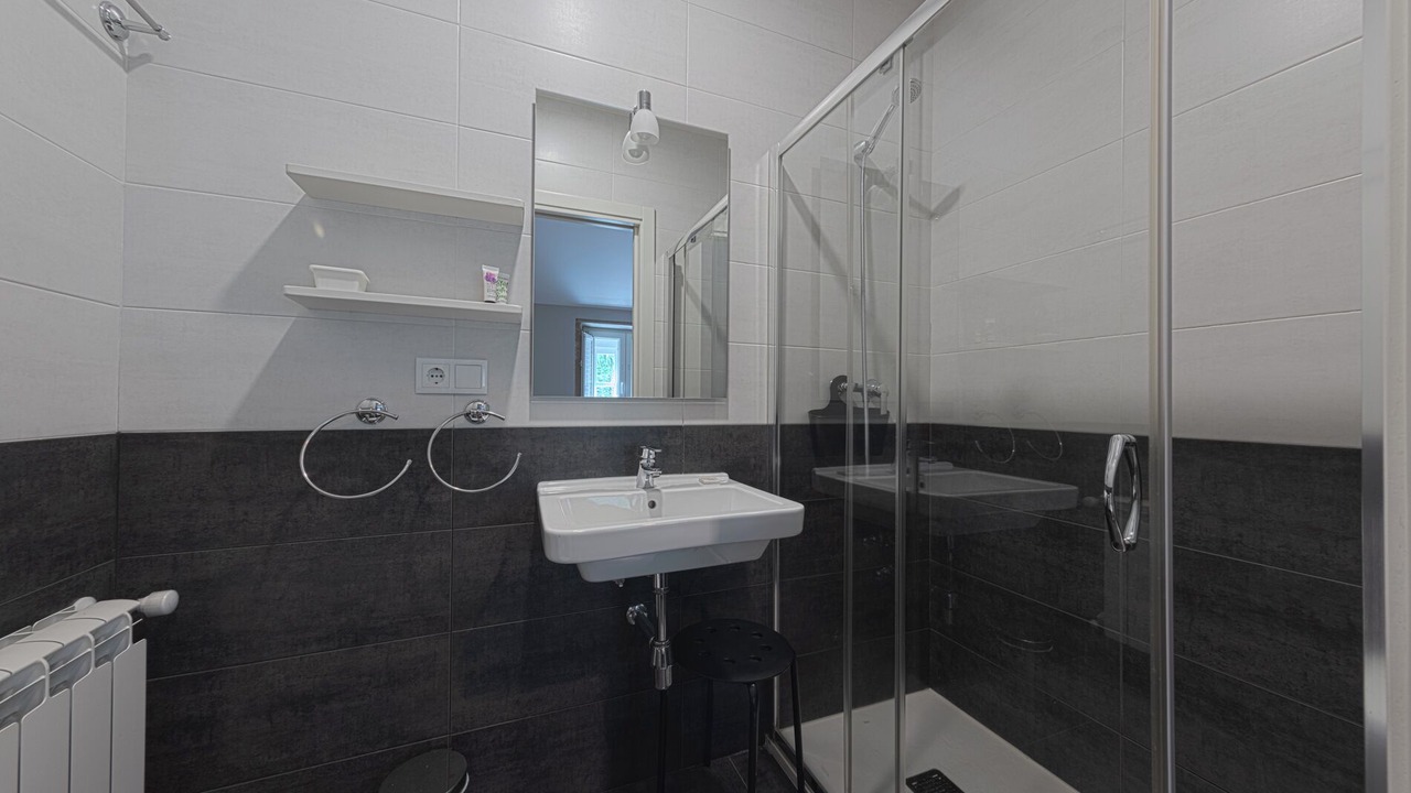 Photo of Bathroom in Santiago de Compostela City Centre