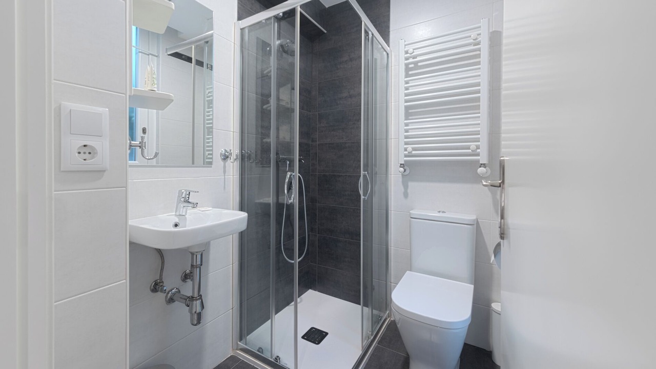 Photo of Bathroom in Santiago de Compostela City Centre