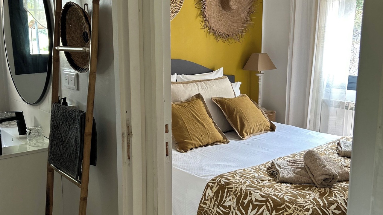 Photo of Bedroom in Maussane-les-Alpilles