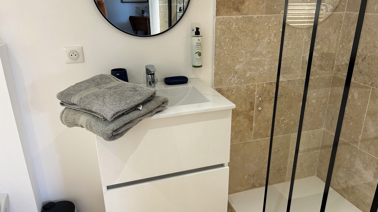 Photo of Bathroom in Maussane-les-Alpilles