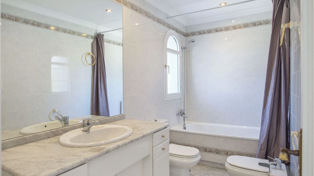 Photo of Bathroom in Puerto Banus
