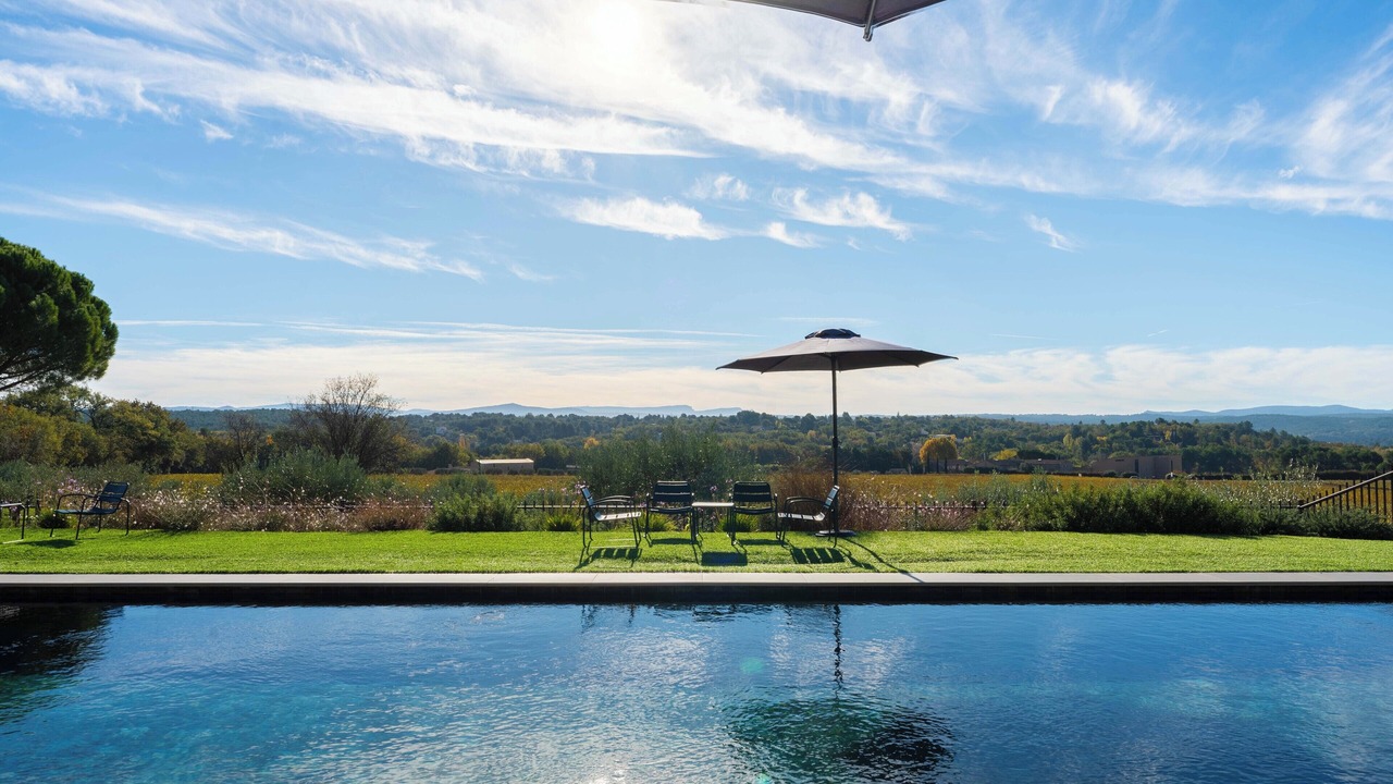 Photo of Outdoor in Chateauneuf-le-Rouge