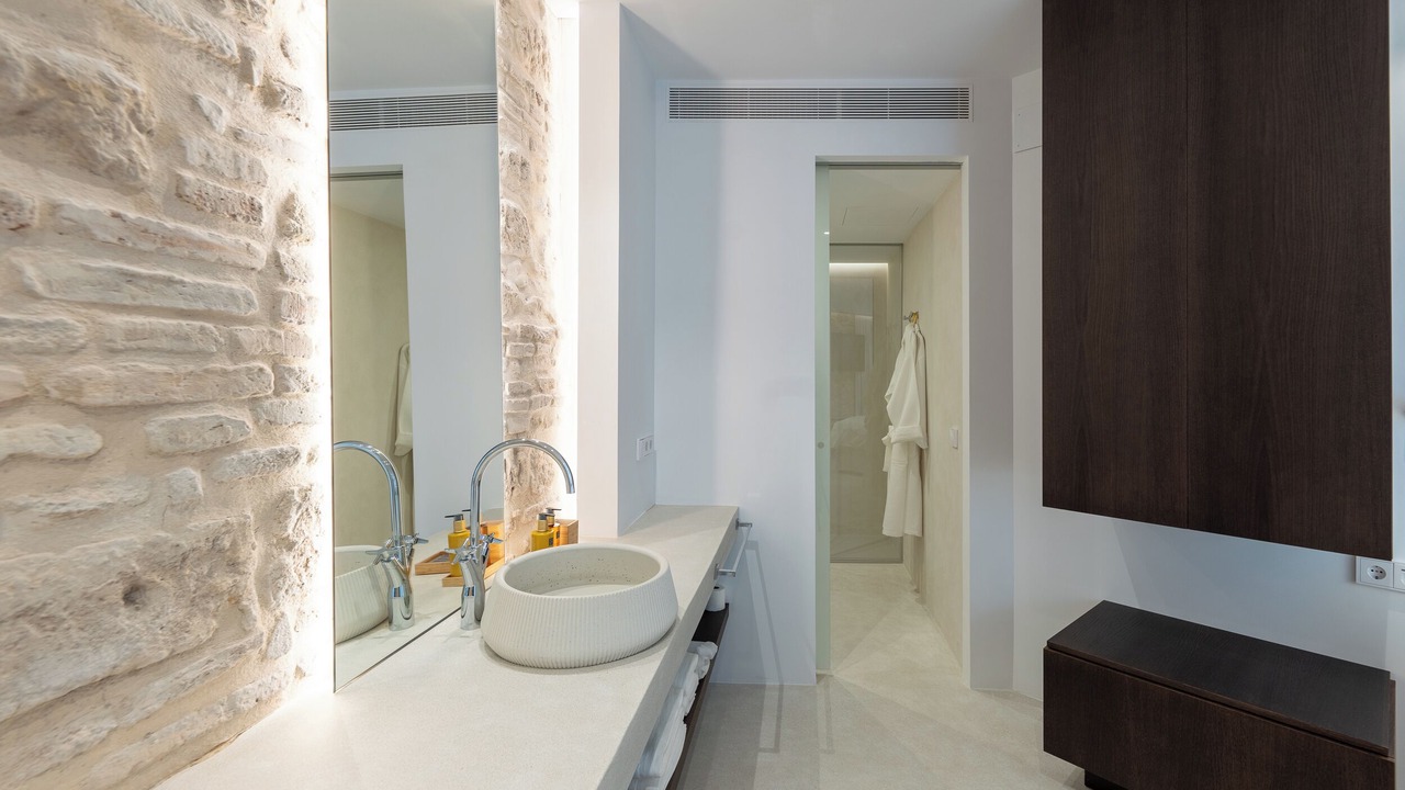 Photo of Bathroom in La Catedral