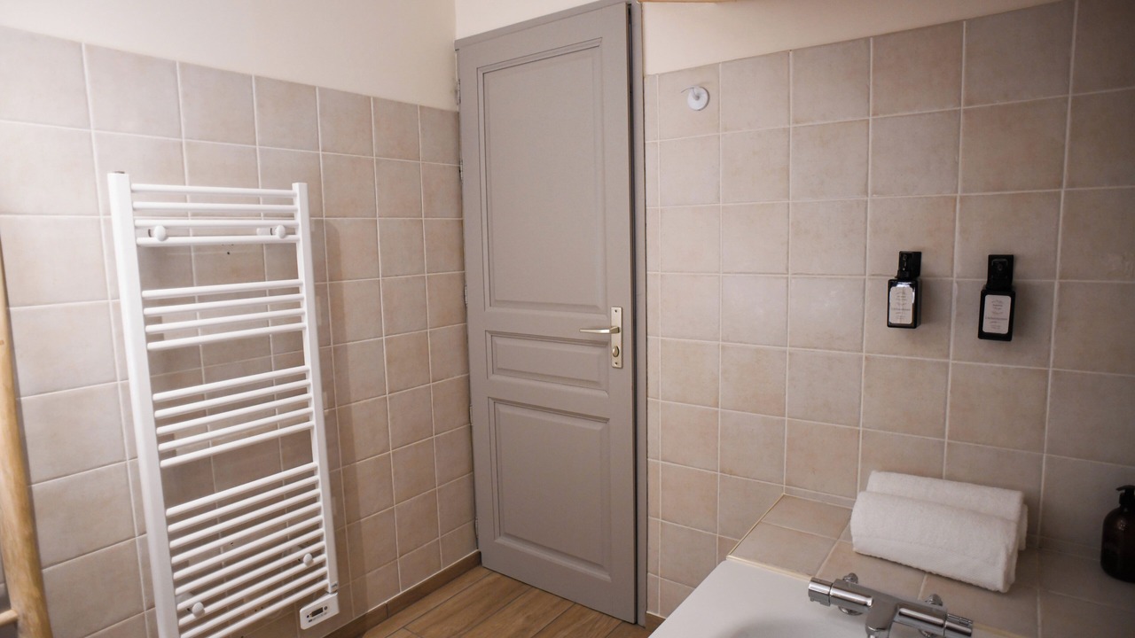 Photo of Bathroom in Cruseilles