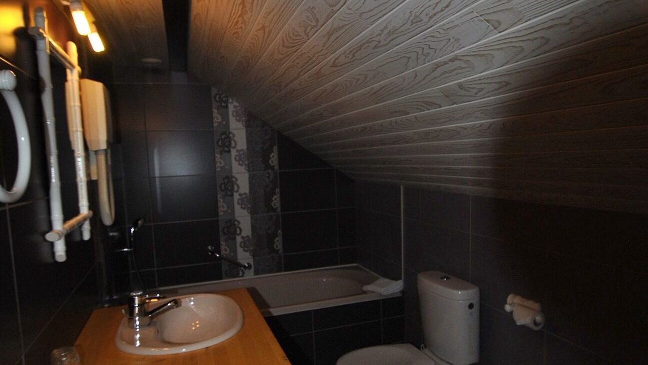 Photo of Bathroom in La Chaux-du-Dombief