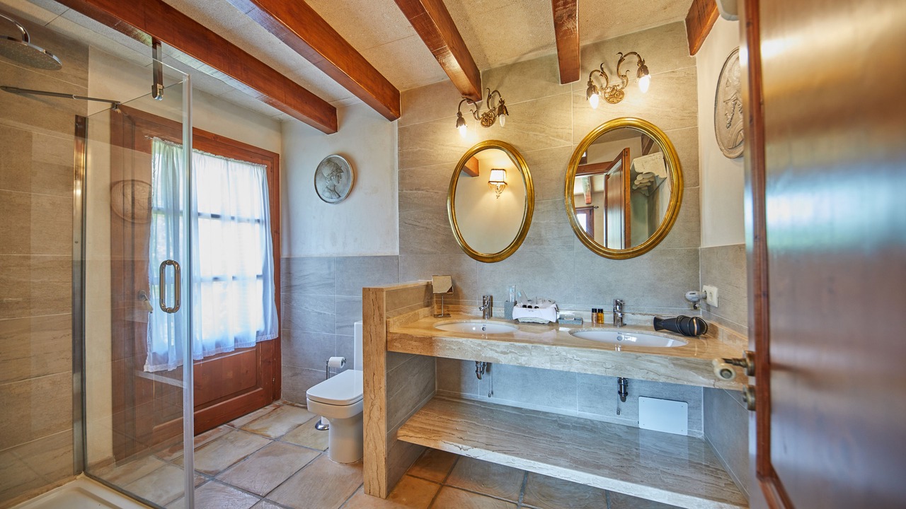 Photo of Bathroom in Inca