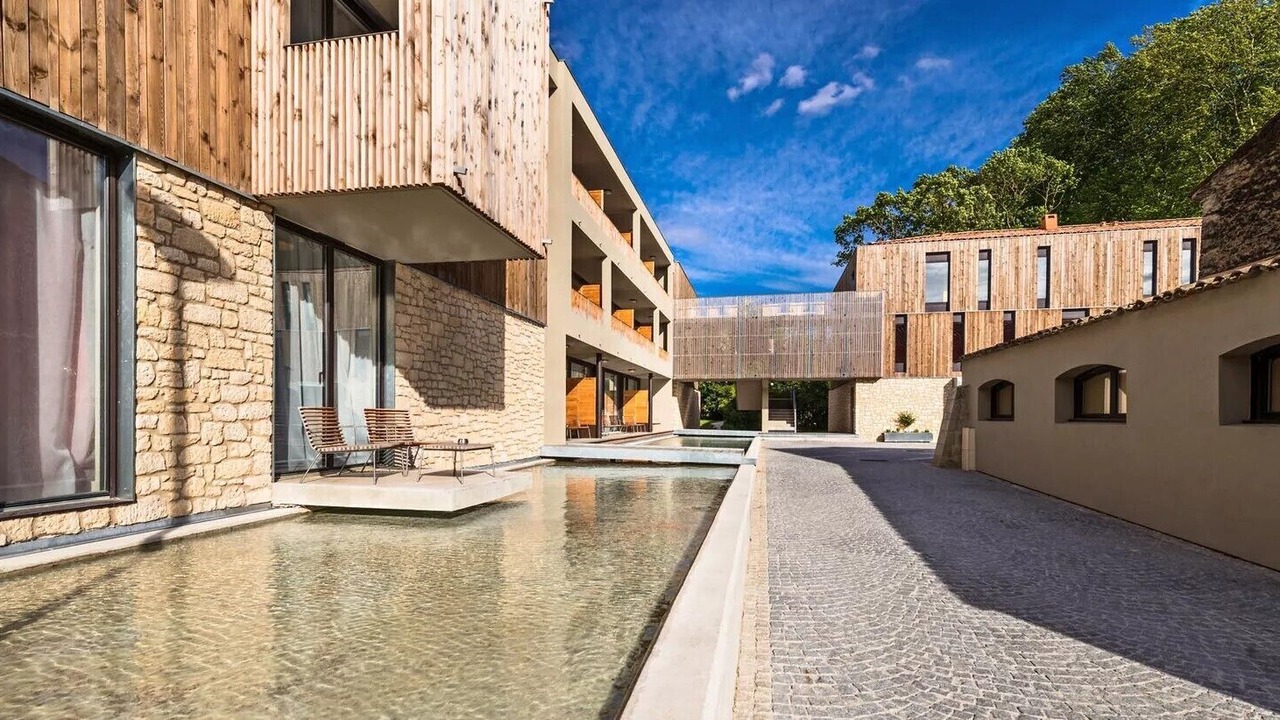 Photo of Outdoor in Pont Royal