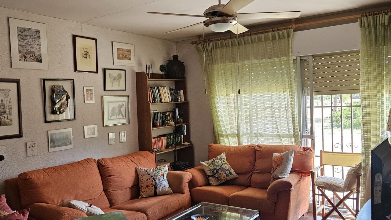 Photo of Livingroom in San Roman de Los Montes