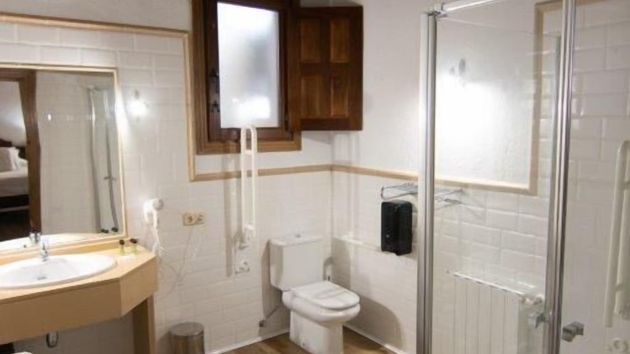 Photo of Bathroom in Cuacos de Yuste