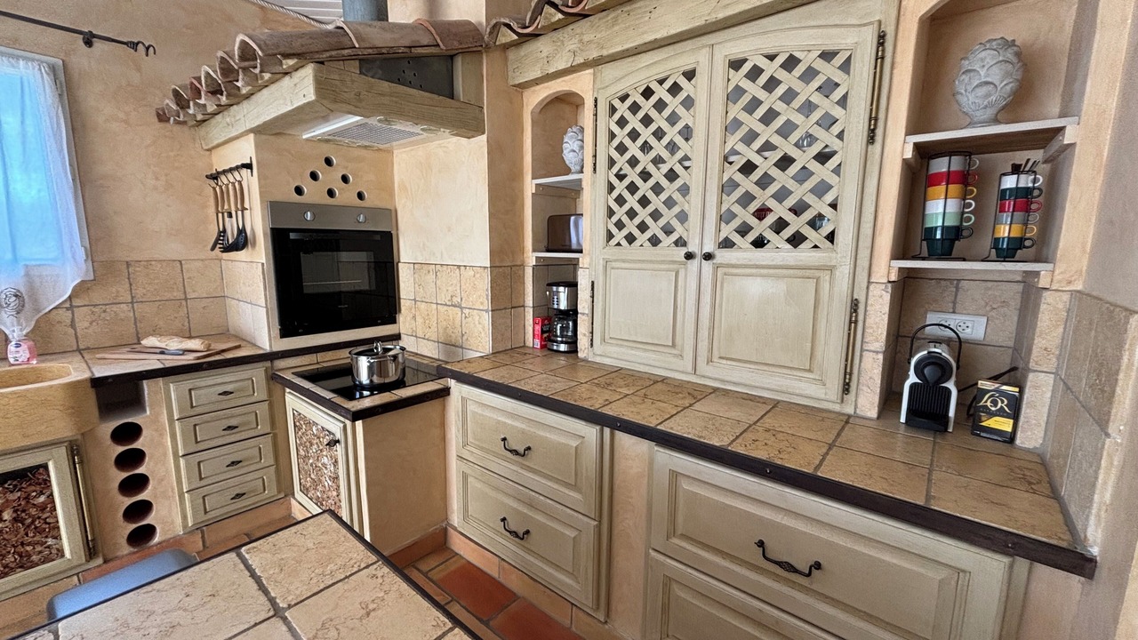 Photo of Kitchen in Molleges