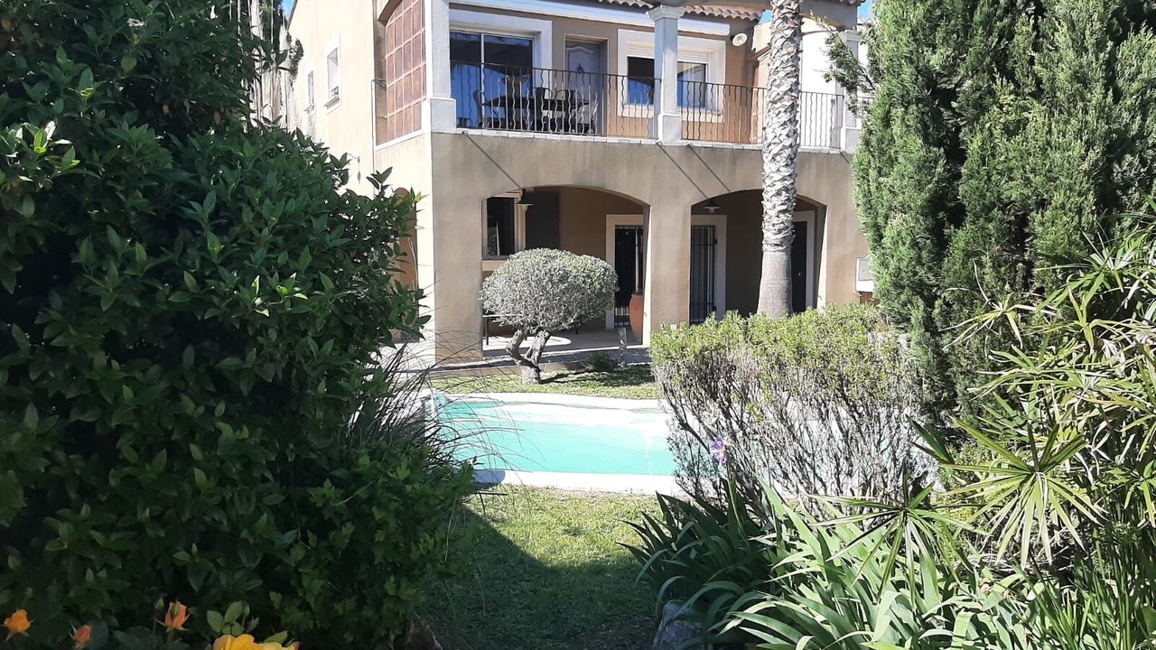 Photo of Outdoor in Molleges