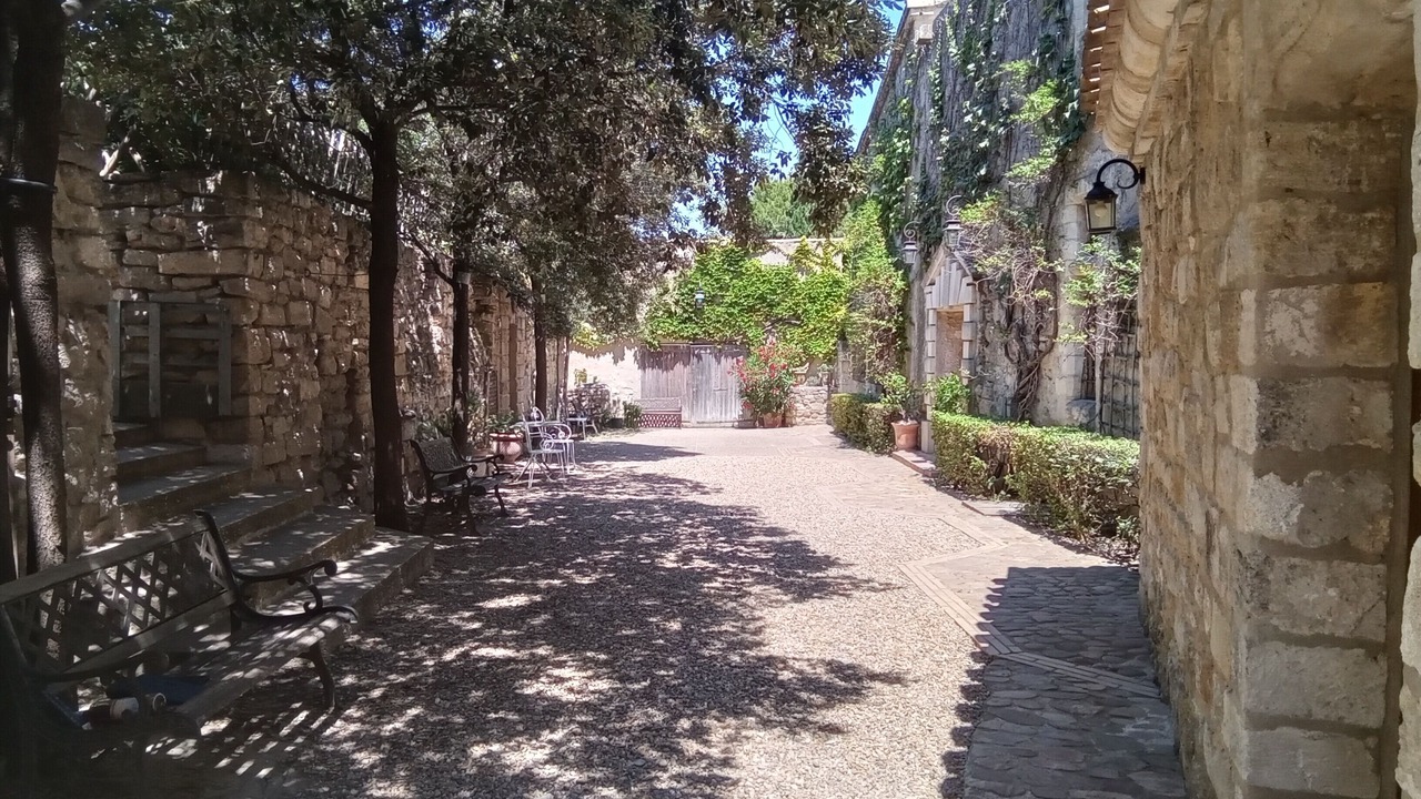 Photo of Outdoor in Chateauneuf-de-Gadagne