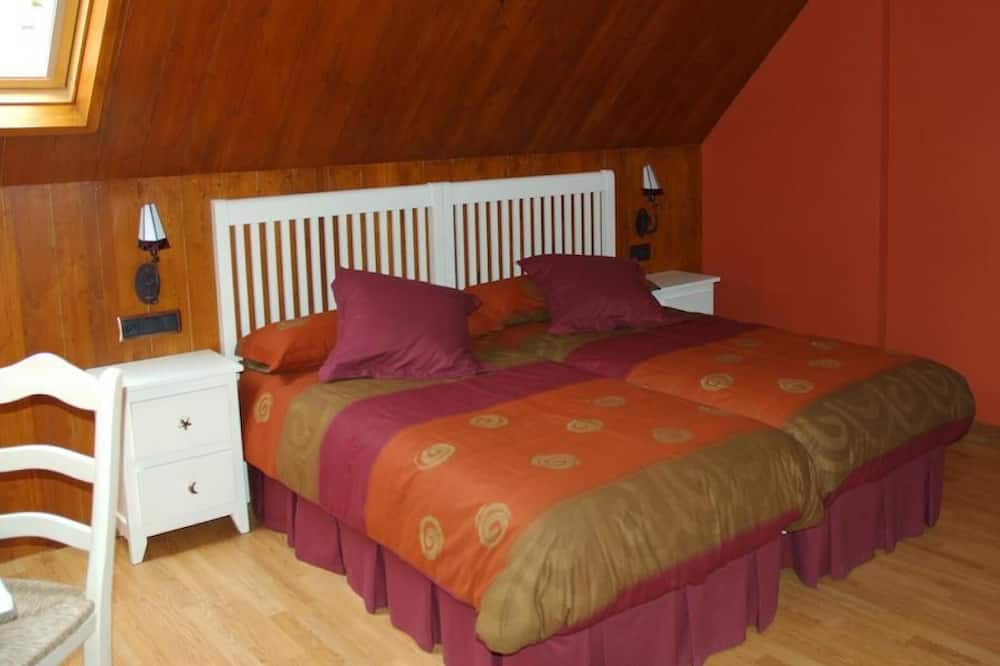 Photo of Bedroom in Villanueva de Aezcoa