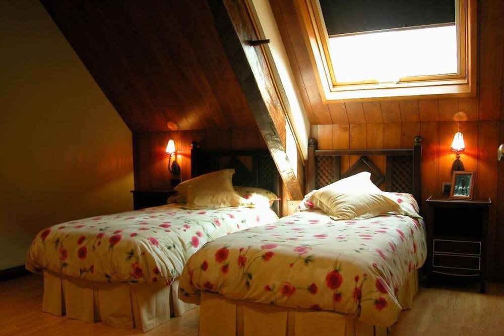 Photo of Bedroom in Villanueva de Aezcoa