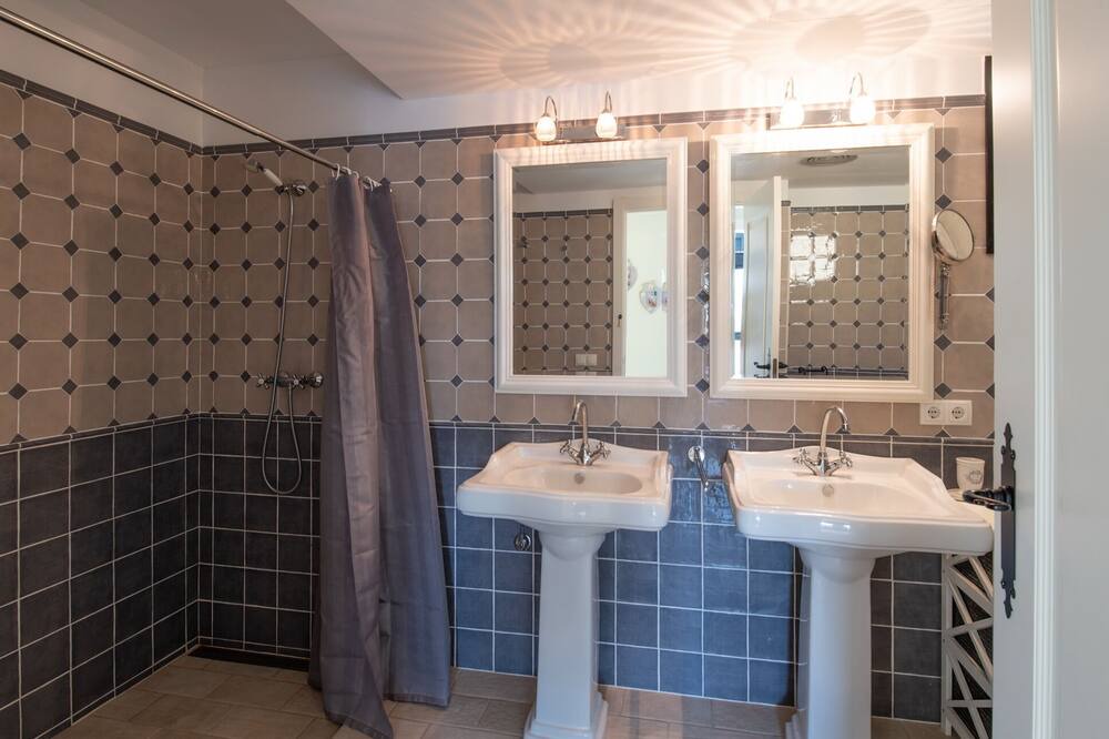 Photo of Bathroom in Sa Riera