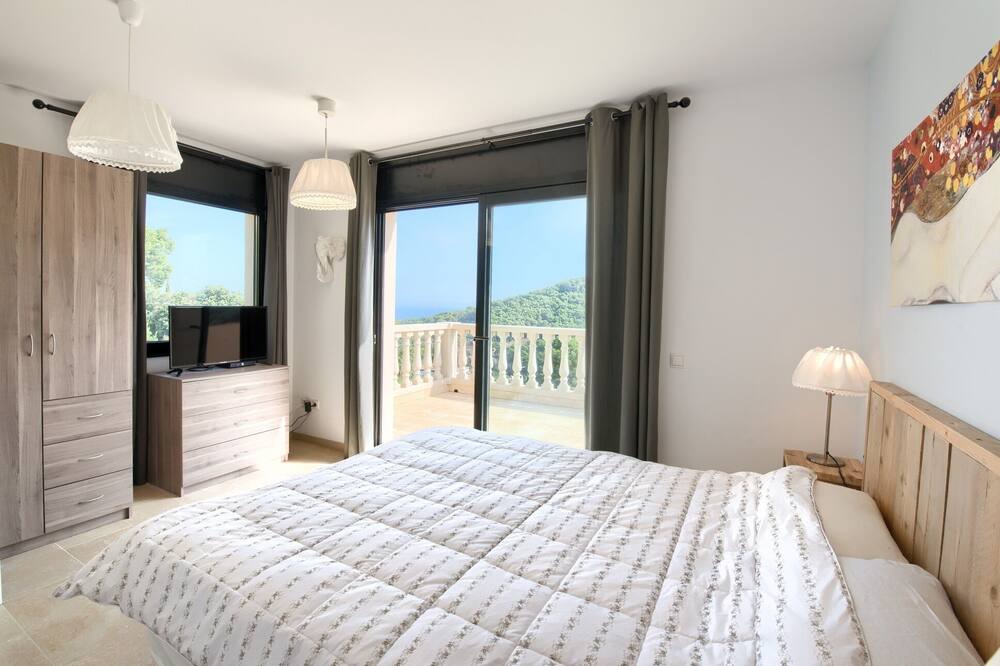 Photo of Bedroom in Sa Riera