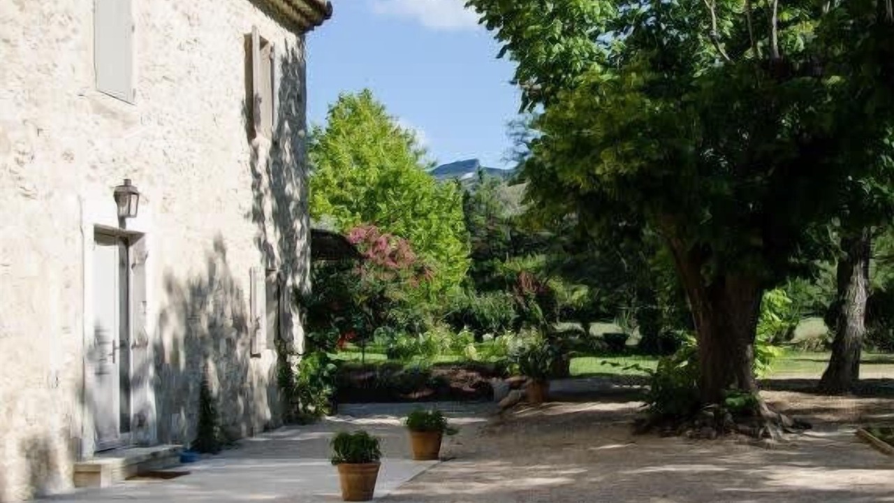 Photo of Outdoor in Maubec