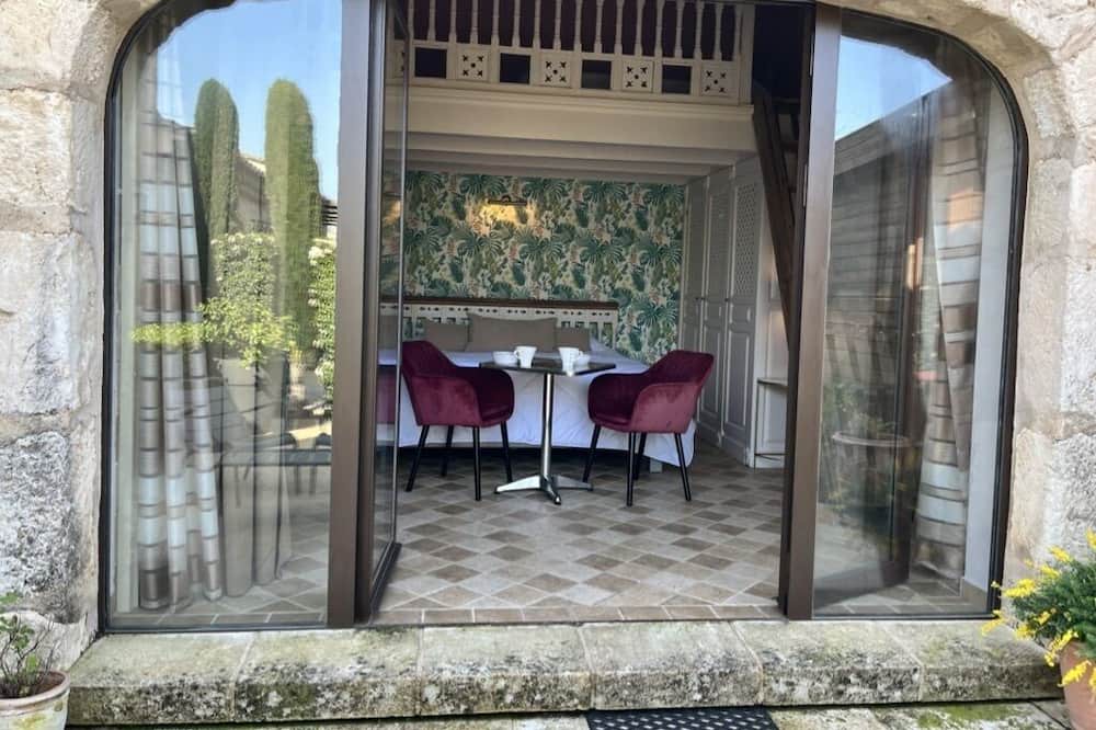 Photo of Outdoor in Eygalieres
