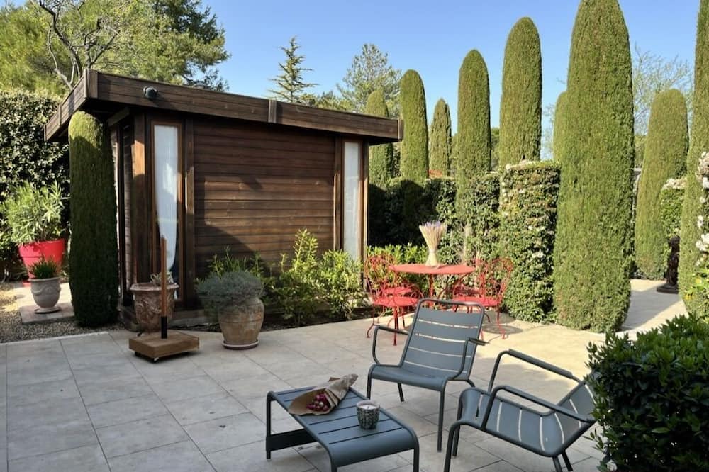 Photo of Patio Balcony in Eygalieres
