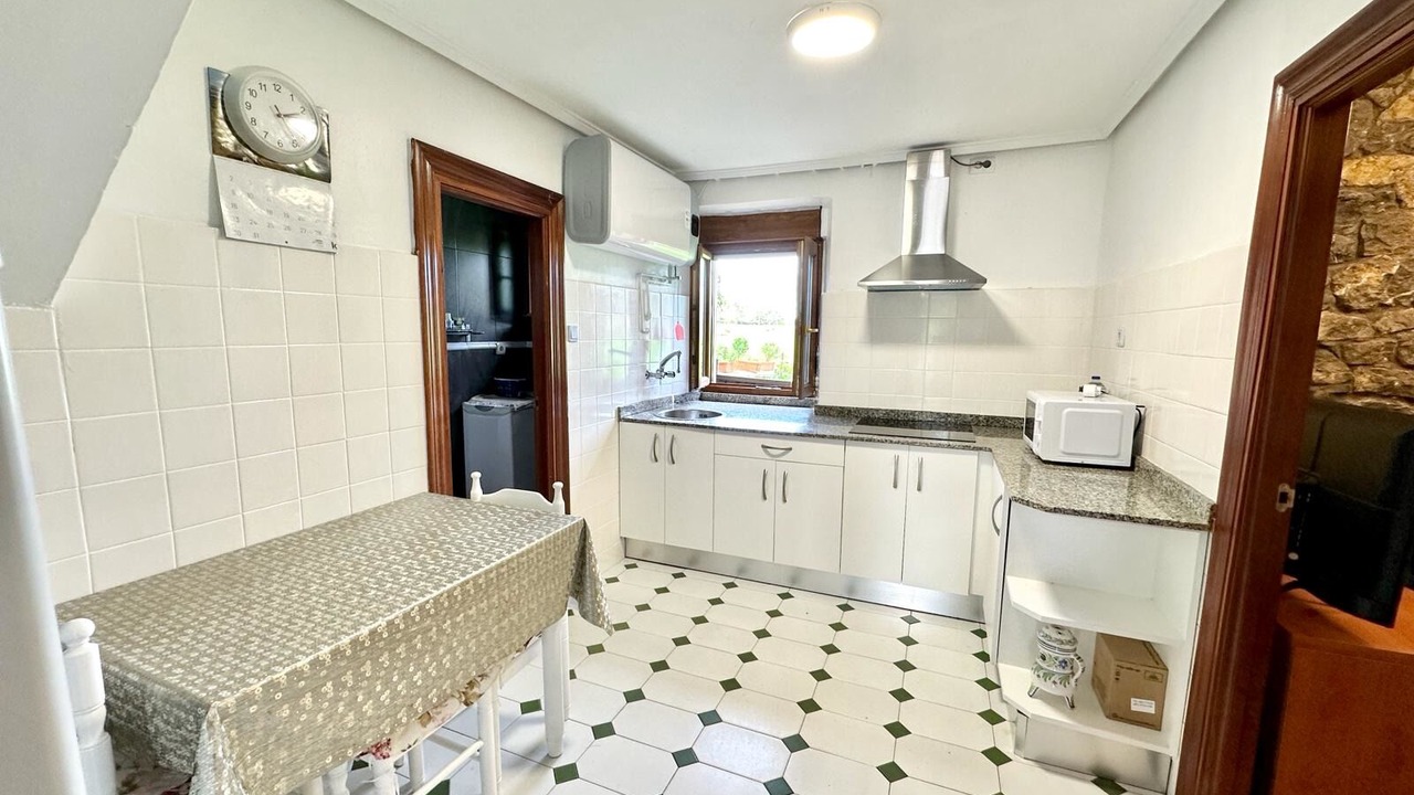 Photo of Kitchen in Meruelo