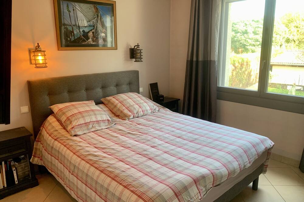 Photo of Bedroom in Seynod