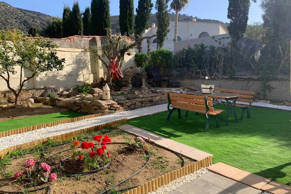 Photo of Outdoor in El Mas Isaac