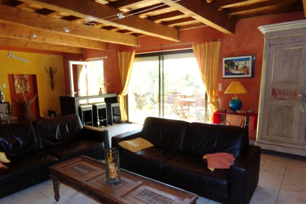 Photo of Livingroom in Bellegarde