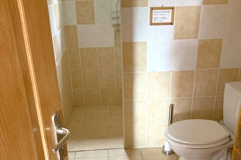 Photo of Bathroom in Bellegarde