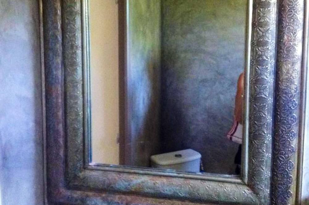 Photo of Bathroom in Bellegarde