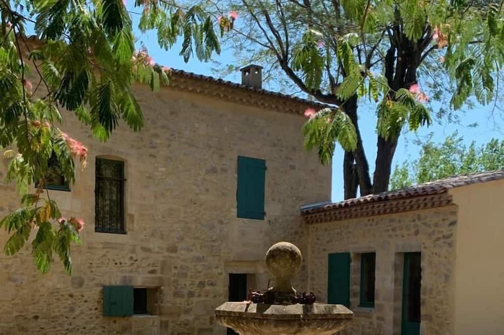 Photo of Outdoor in Redessan