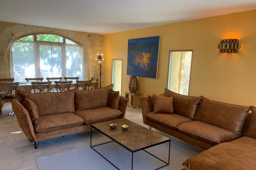 Photo of Bedroom in Redessan