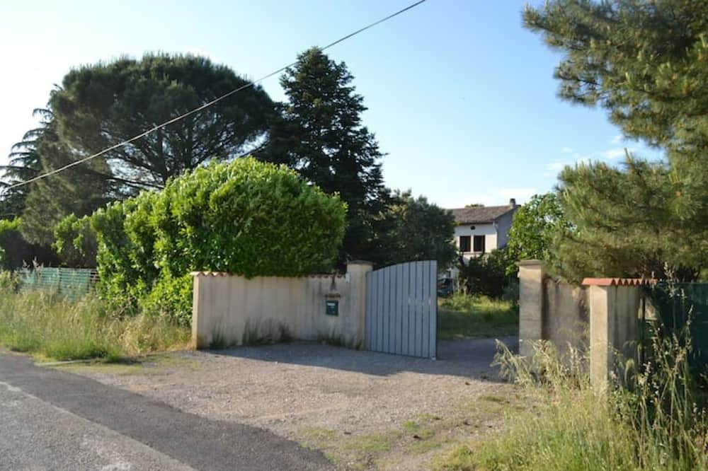 Photo of Outdoor in Chateauneuf-du-Rhone