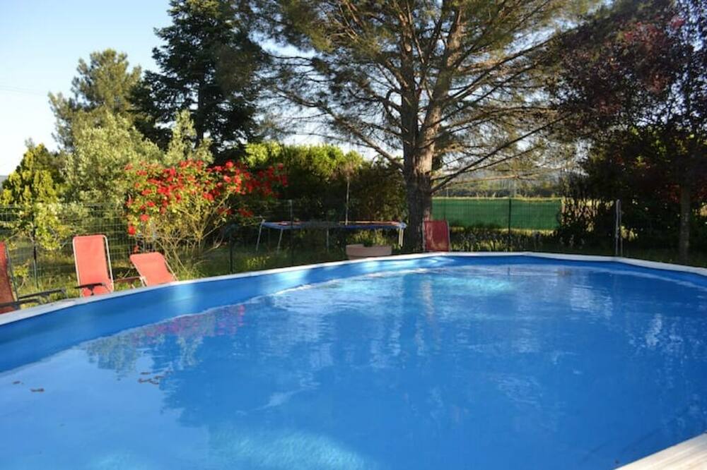 Photo of Outdoor in Chateauneuf-du-Rhone