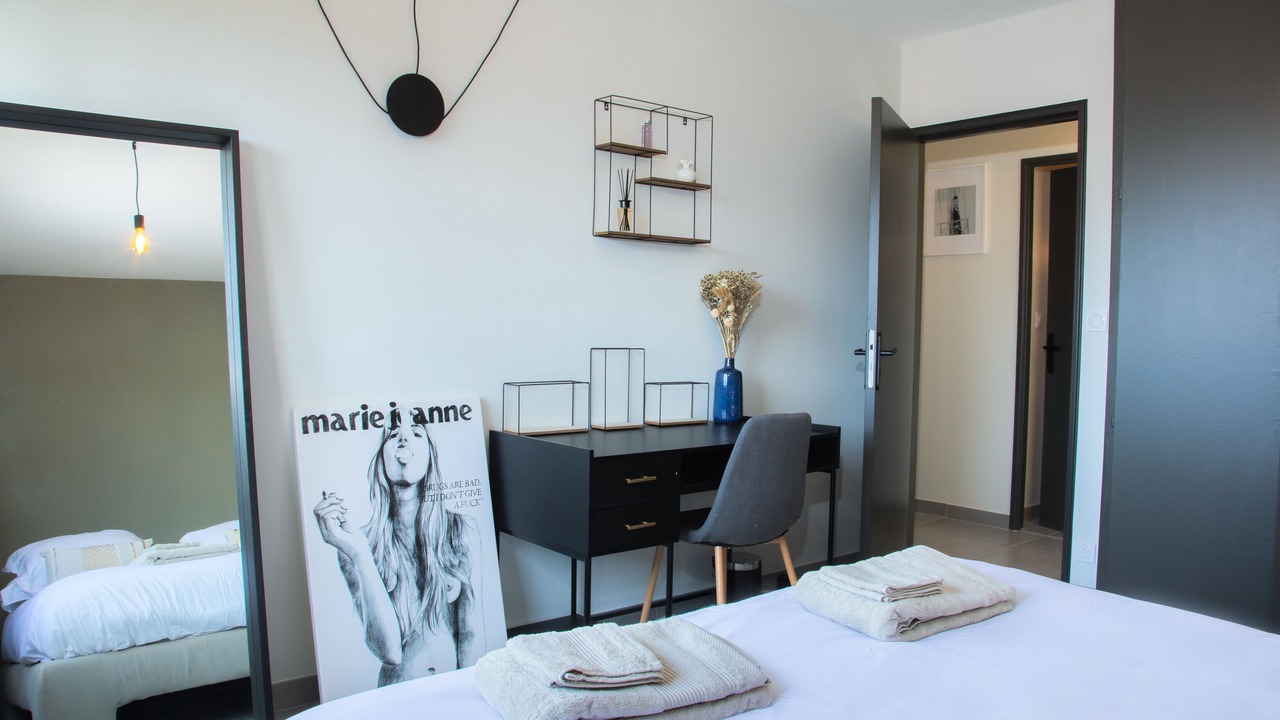 Photo of Bedroom in Ferney-Voltaire