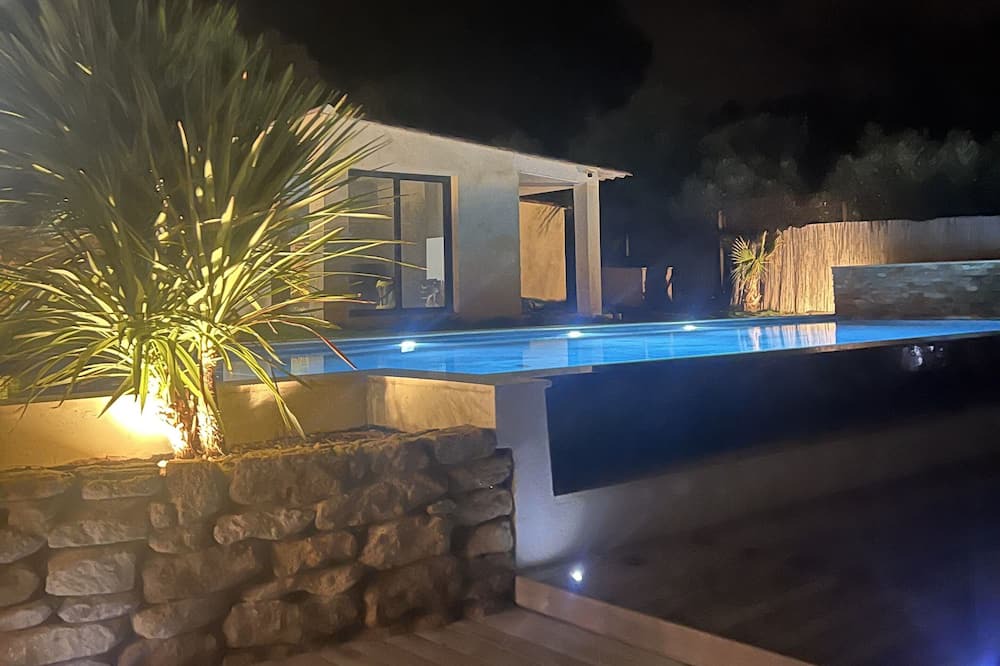 Photo of Outdoor in Saint-Chamas