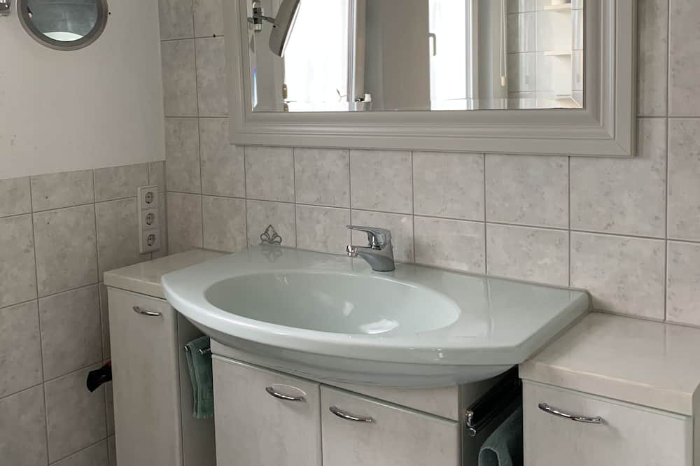 Photo of Bathroom in Ober-Morlen