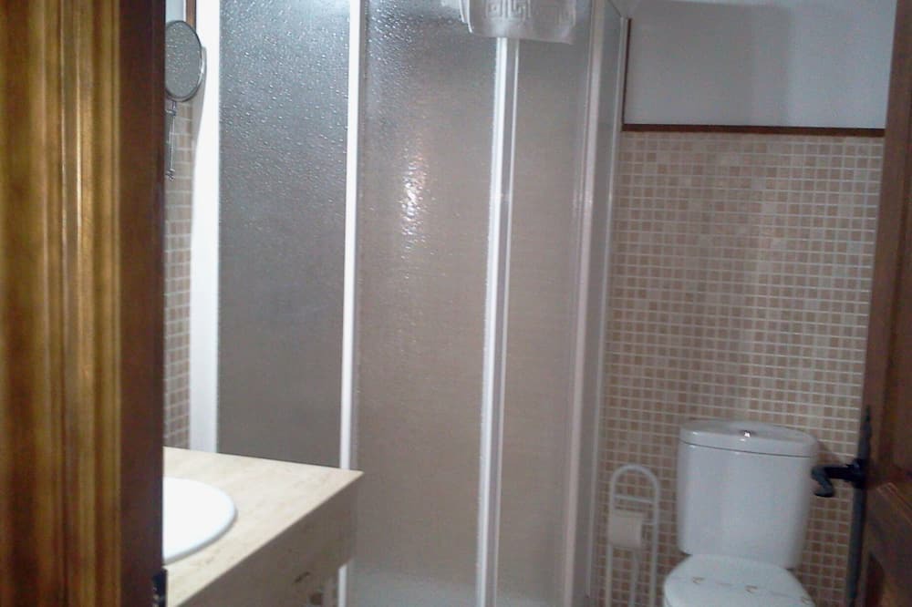 Photo of Bathroom in Villar de Plasencia