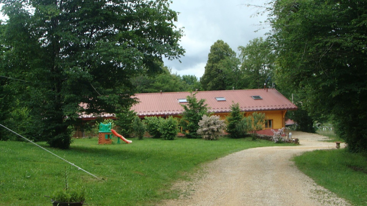 Photo of Buildings in Pratz