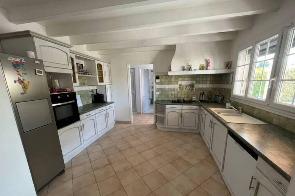 Photo of Kitchen in Saint-Martin-de-Crau