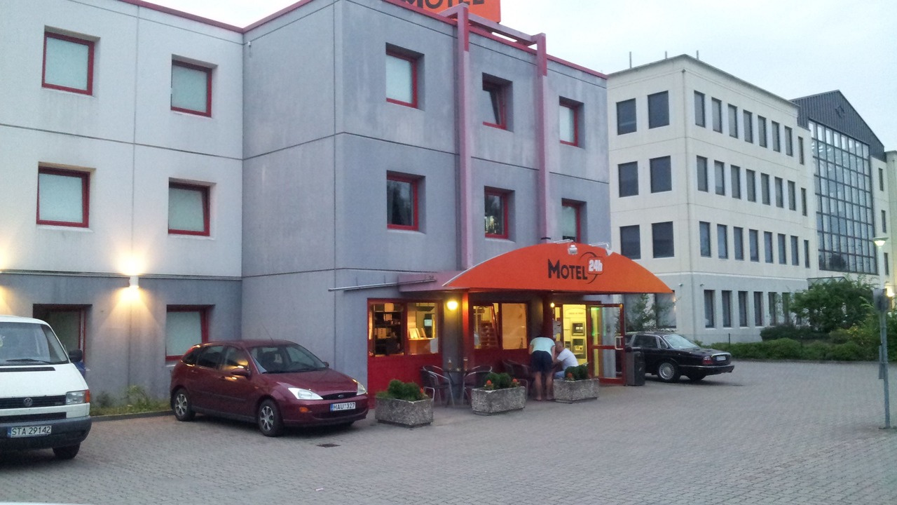 Photo of Buildings in Lahe