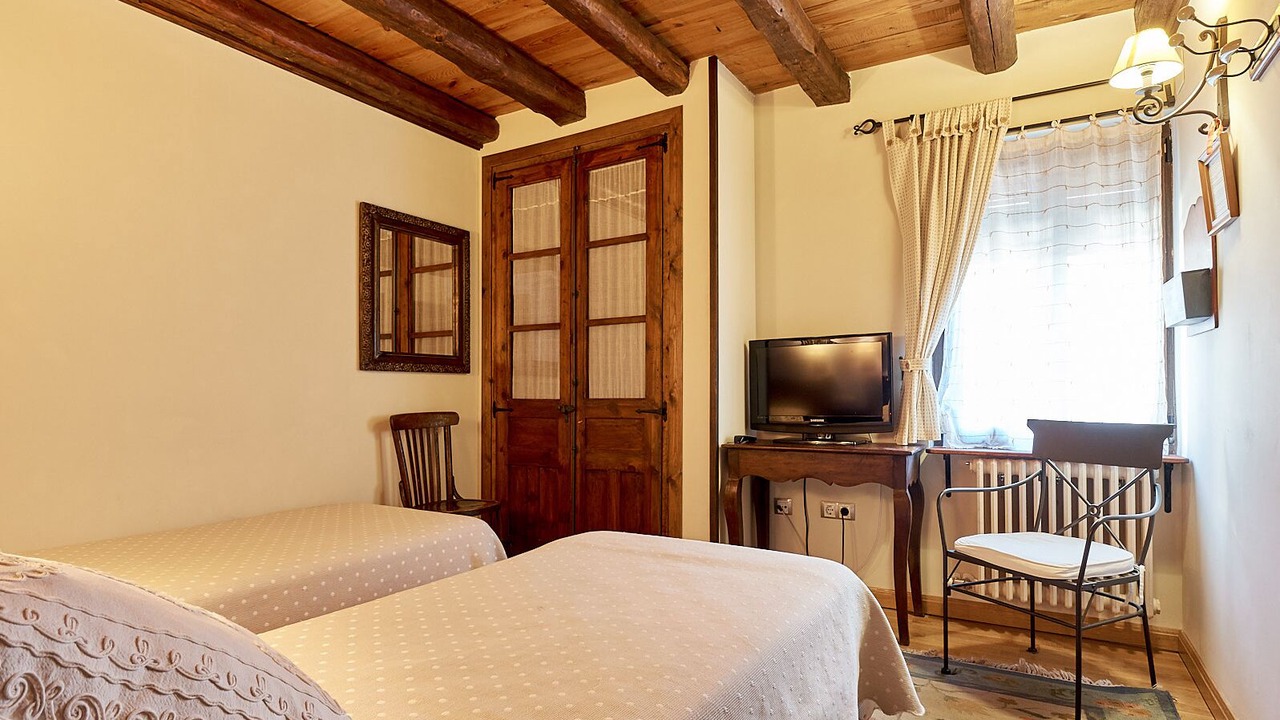 Photo of Bedroom in Chisagues