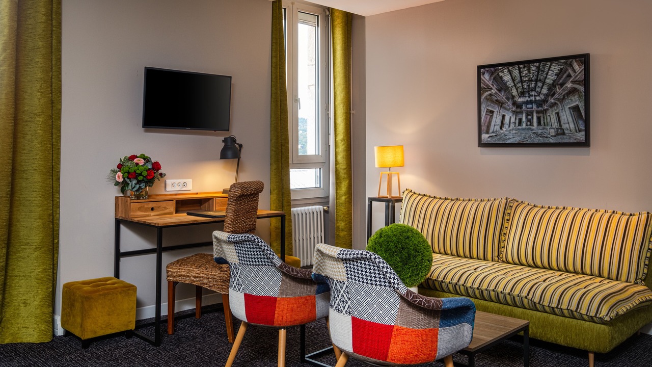 Photo of Bedroom in Oyonnax