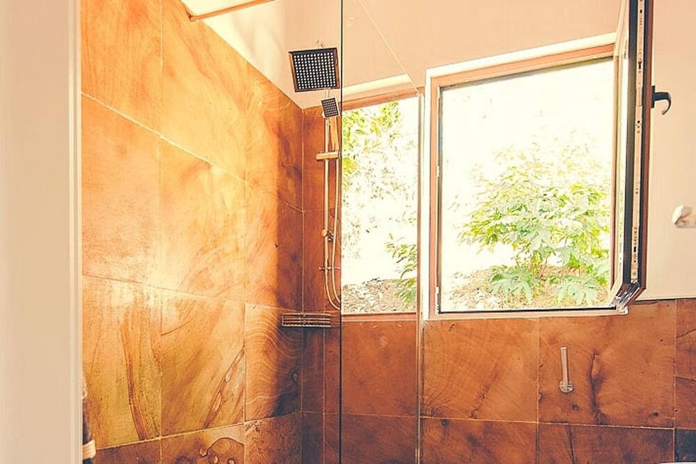 Photo of Bathroom in Canamero
